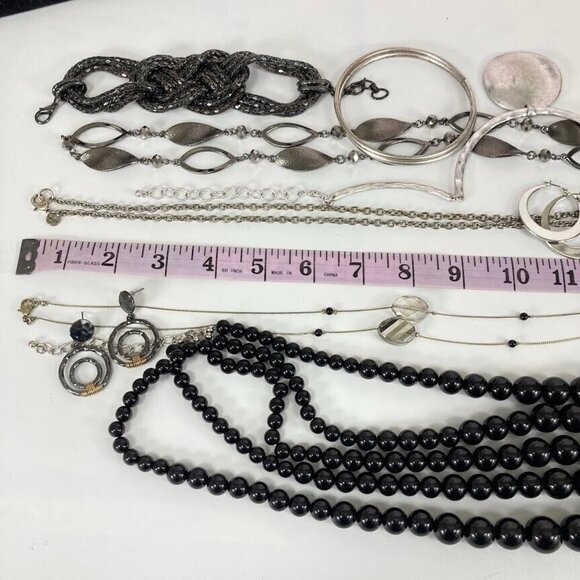 Black and Silver Tone Jewelry Lot - Picture 5 of 8